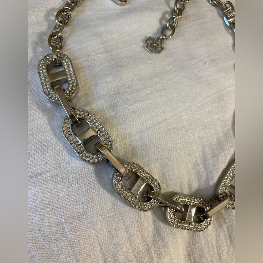Ann Taylor Large Mariner Link w/ Crystals Necklace - Picture 4 of 6
